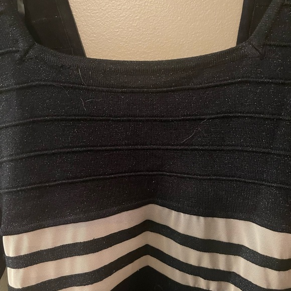 Body con dress shimmer black with nude inserts size small - Picture 4 of 8